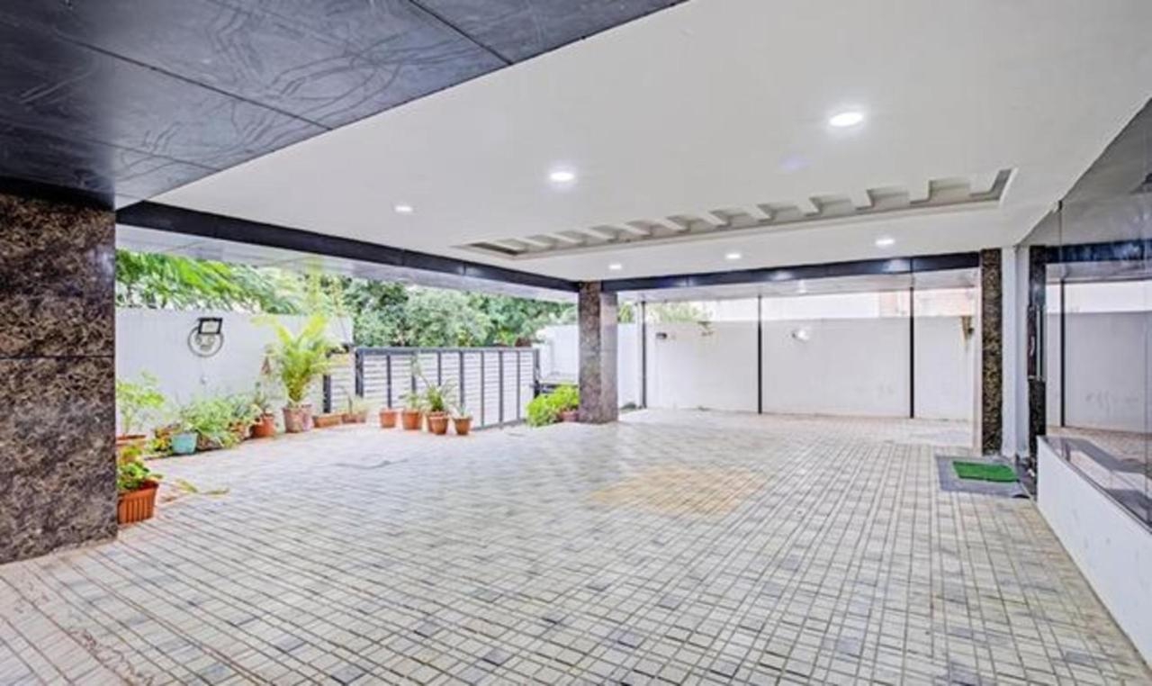 FabHotel Skyry Chennai Exteriör bild